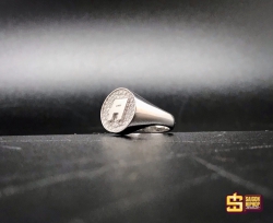 Nhẫn Chữ Cái Mặt Tròn